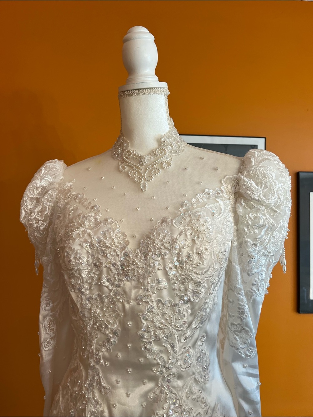 Vintage Ivory Beaded Lace Bridal Gown